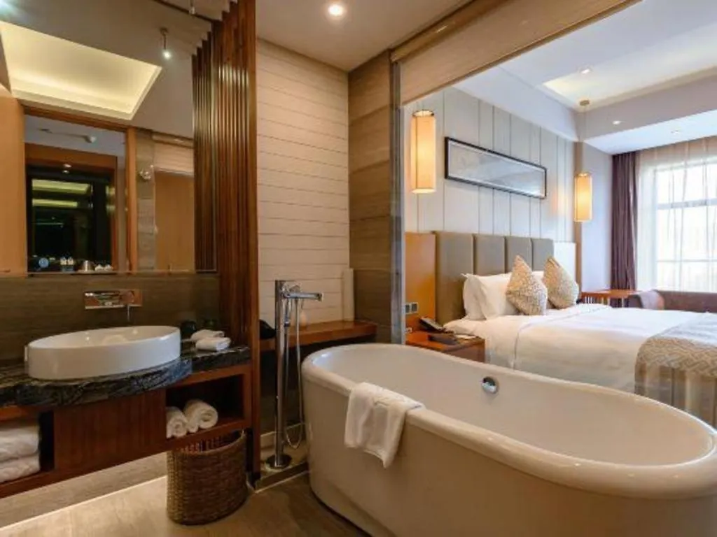 Suzhou Qingshan Conference Center Hotel