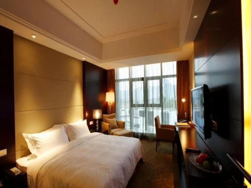 Hotel Suzhou Qingshan Conference Center