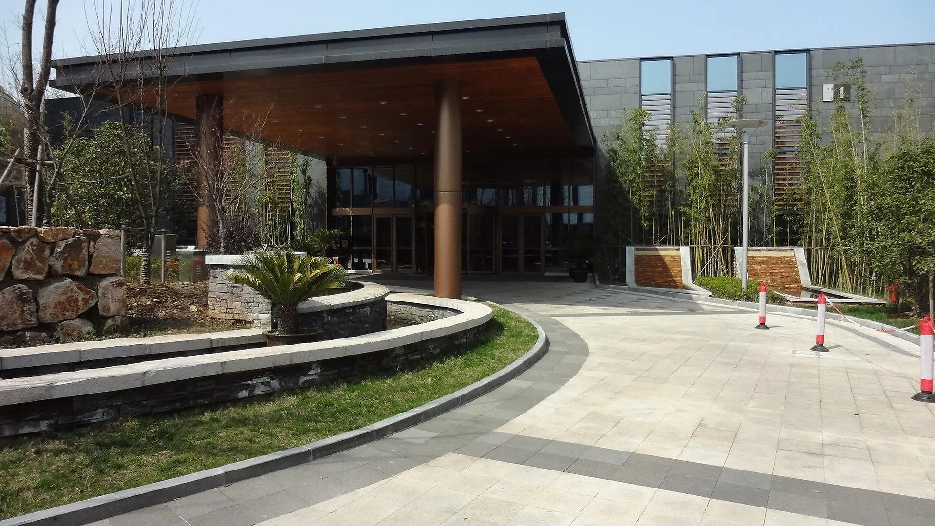 Suzhou Qingshan Conference Center 5*, Suzhou (Jiangsu)